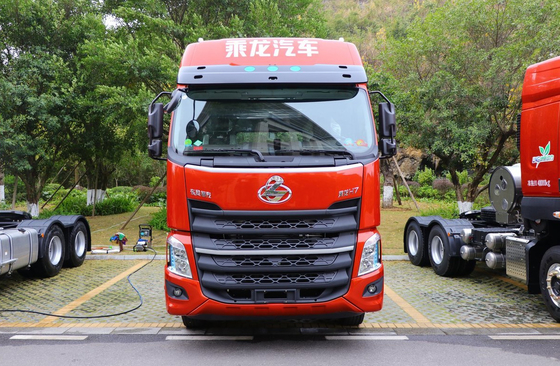 Dongfeng Chenglong 40 Ton 6 * 4 قلابة شاحنة 375HP CH4250LNG