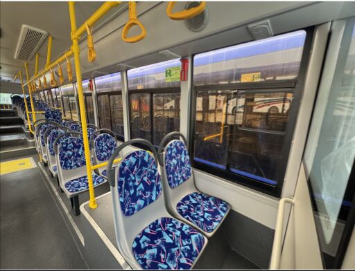 حافلة مدينة تعمل بالغاز الطبيعي المضغوط (CNG) بسعة 50+1 مقعدًا بطول 10.5 متر