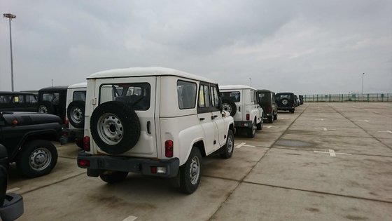 5 سرعات يدوية 4 عجلات UAZ Hunter مستعملة بمحرك 2.7 لتر 128 حصان