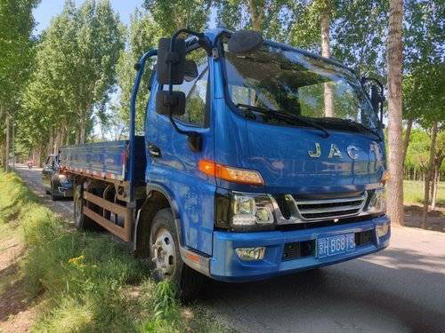 Junling V6 JAC Cargo مستعملة شاحنات ثقيلة 6 كتيب 150HP