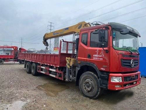 Yuchai Dongfeng Crane تستخدم الشاحنات الثقيلة FAST 9 Speed ​​Manual